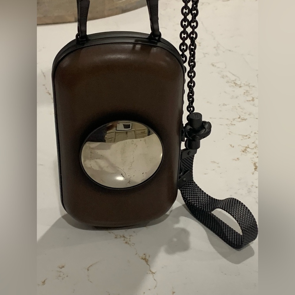 Bottega Veneta Leather Circle Mirror Knot Clutch Crossbody Bag - Picture 8 of 16